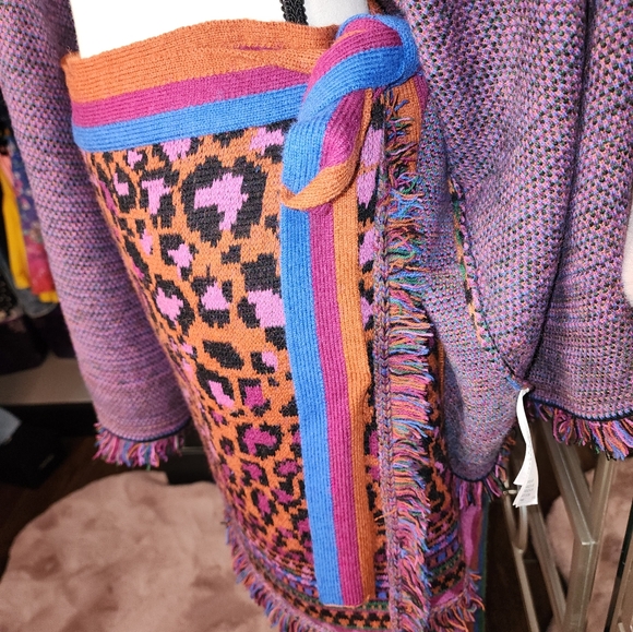 Farm Rio Sweater multicolor skirt set top is LRG skirt is XLG - Picture 4 of 10